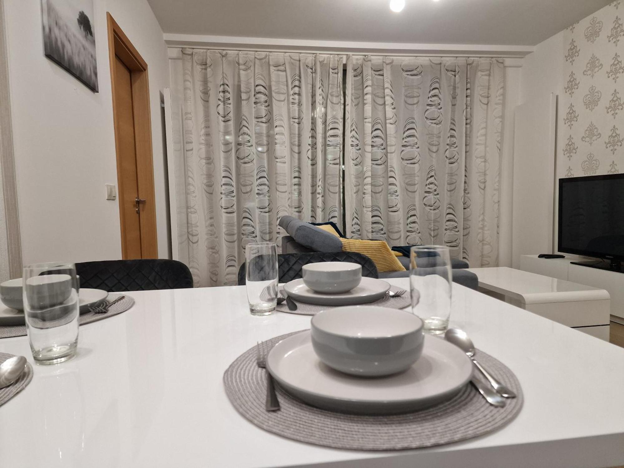 Stylish Panorama City Family Suite Bratislava Bagian luar foto